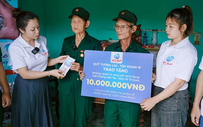 Đội ngũ hỗ trợ khách hàng chuyên nghiệp 24/7 của LUCKY88